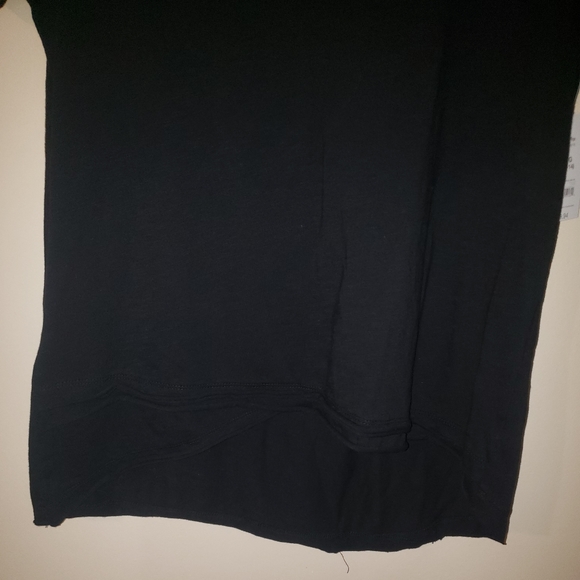 Black high-low t-shirt - Picture 2 of 7
